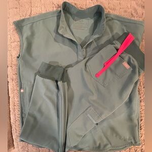 Figs Jogger TWO PIECE Set - Size [XS] - $75 (Original Price $86)